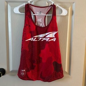Altra RED team race tank
